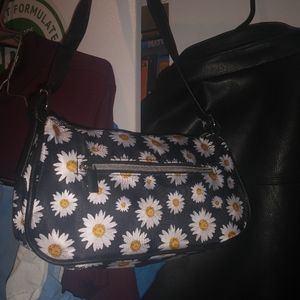 Daisy Purse